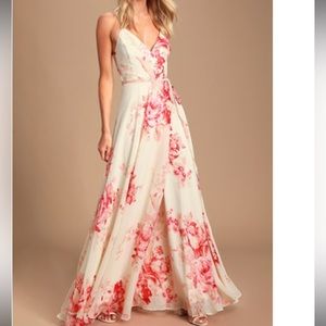 Lulu's Floral Maxi Dress in Cream and Pink